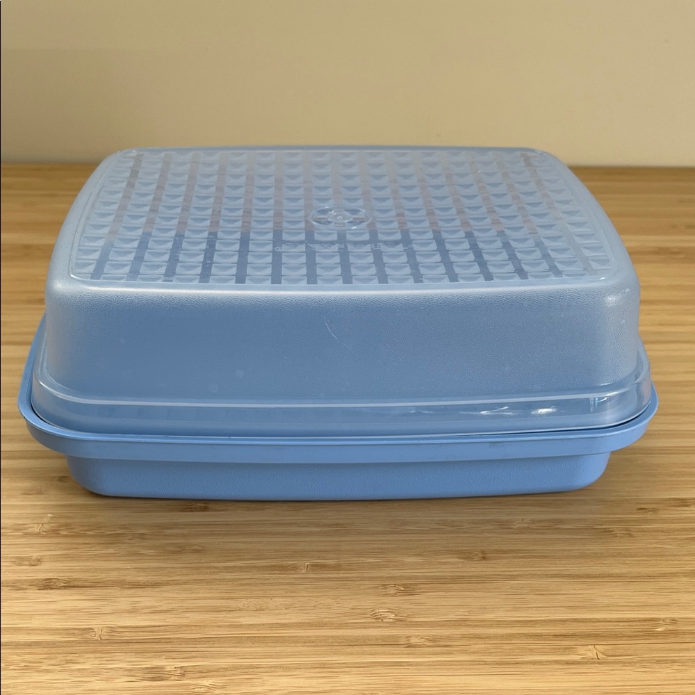 Tupperware Season Serve Light Blue Food Container with Lid new